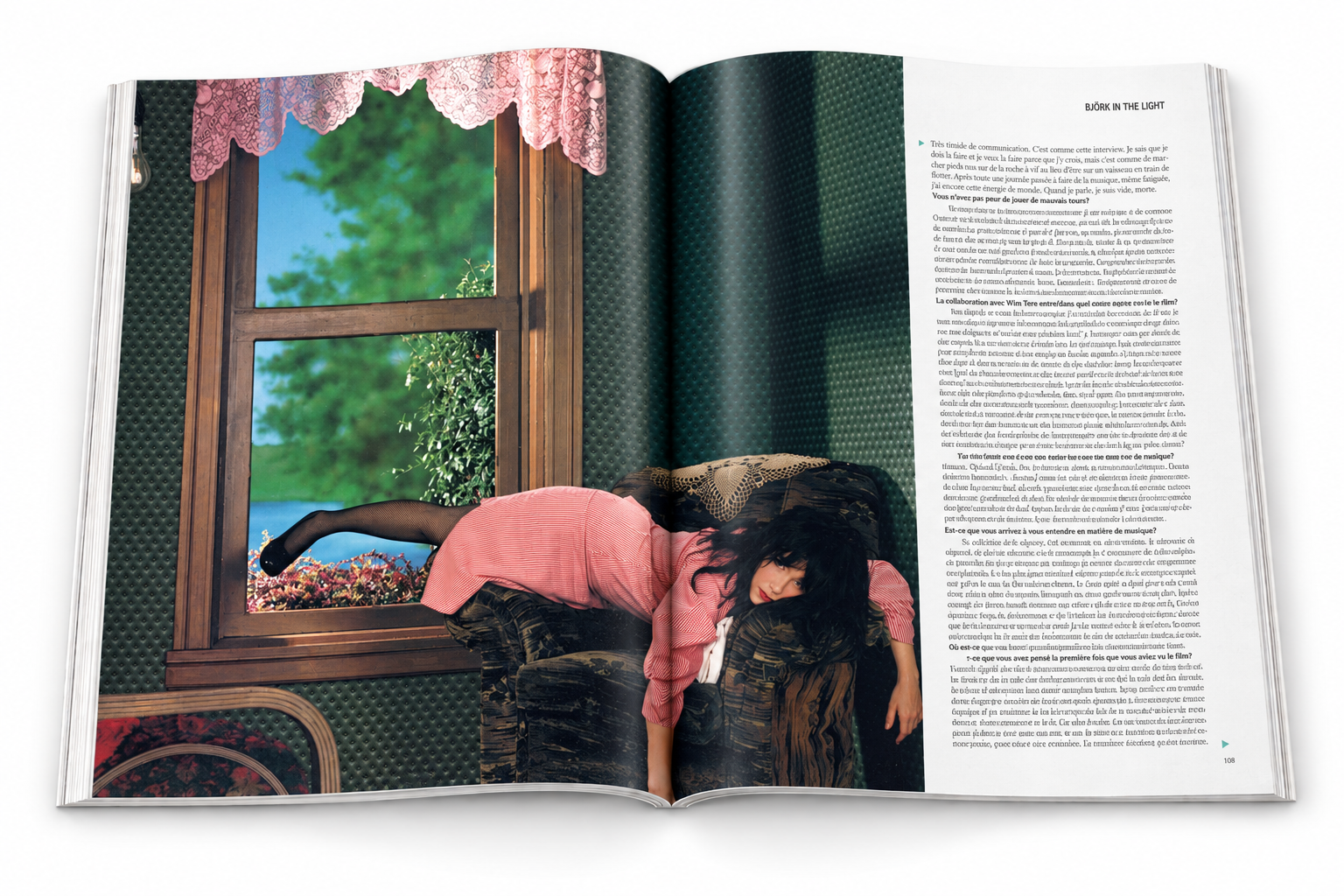 Double page — Première