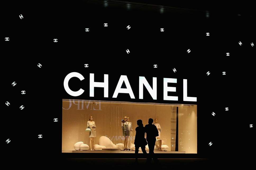 20-02-chanel-store.jpg